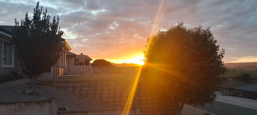 3 Bedroom Property for Sale in Fraaiuitsig Western Cape